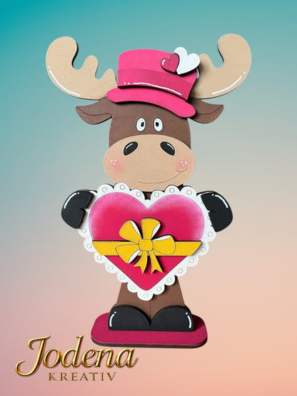 Regalsitter “Valentins-Elch mit Herz” – Elch Deko für Valentinstag | Romantische Tischdeko | Geschenkidee für Verliebte - Jodena Kreativ