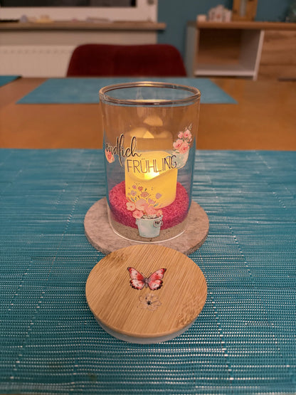Fruehlingslicht_Glas_Endlich_Fruehling_rosa_Blumen_beleuchtet_3
