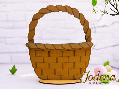 Geflochtener_Korb_braun_solo_heller_Hintergrund