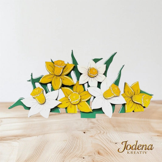 Korbeinsatz-Narzissen-solo-auf_Holztisch