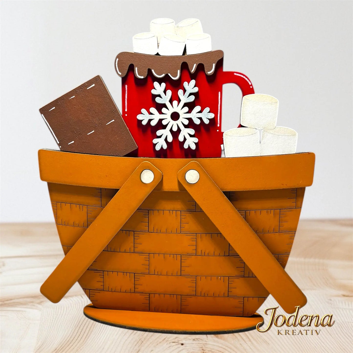 Korbeinsatz_Heisse_Schokolade_in_br. Dekokorb_auf_Holztisch