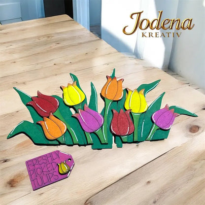 Korbeinsatz_Tulpen_solo_Holztisch