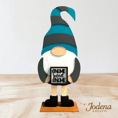 Wichtel_Basis_Standardoutfit_auf_Holztisch